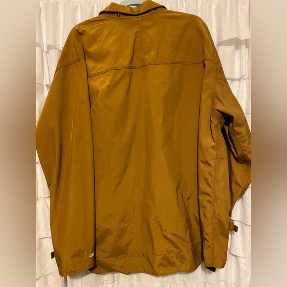 Large Beige Waterproof Carhartt Jacket - Picture 2 of 6